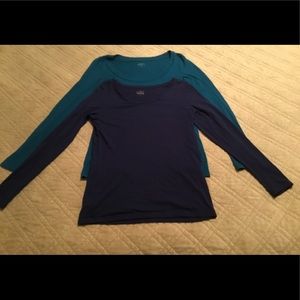 Loft long sleeve t shirts. Size medium.